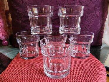 Čaše: Case nove,vintaz za zestoko pice Arcoroc Francuska. Case jake, puno na lalafo.rs — 4 Čaše: Case nove,vintaz za zestoko pice Arcoroc Francuska. Case jake, puno — 4