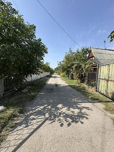 Продажа дачи: Продаётся хорошая и ухоженная дача в селе Байтик (рядом с комплексом — 12