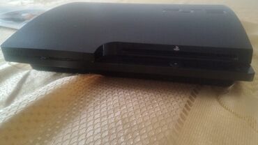сколько стоит playstation 3 в азербайджане: Qara rəngdə olan PlayStation 3 oyun konsolu. Evdə və ya ofisdə əyləncə