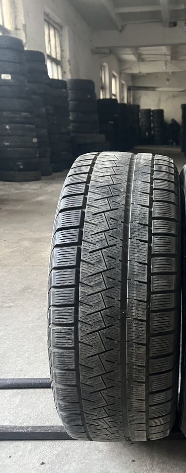 щина: Шиналар 225 / 45 / R 18, Кыш, Колдонулган, Жеңил унаалар, Жапония, Bridgestone