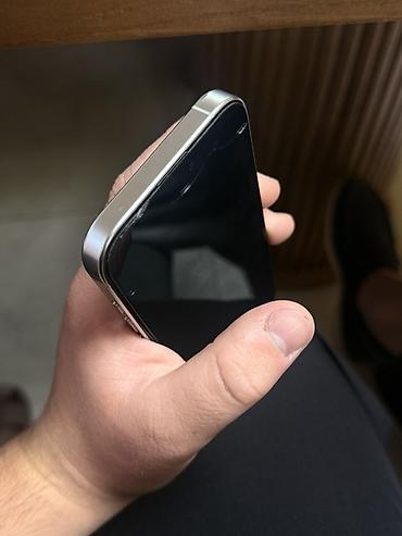 экран макбук: IPhone 16 Pro, Б/у, 256 ГБ, White Titanium, Кабель, 90 % — 8