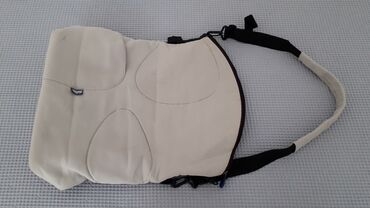 Τσάντα μωρού Chicco / Italian Design
Εξωτερικά έχει 1 τσέπη χωρίς φερ
