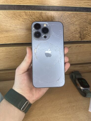 Apple iPhone: IPhone 13 Pro, Б/у, 256 ГБ, Sierra Blue, Защитное стекло, Чехол, 80 %