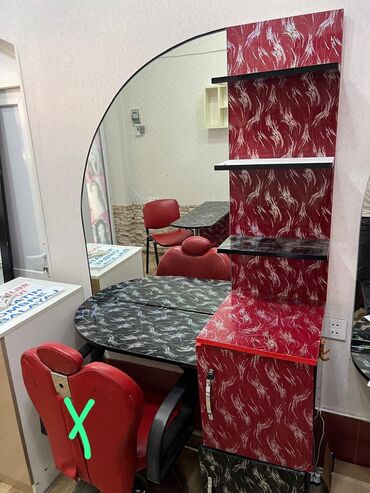Salon Guzgusu 4 ededdi munasib 65 azn satilir oturacaq daxil