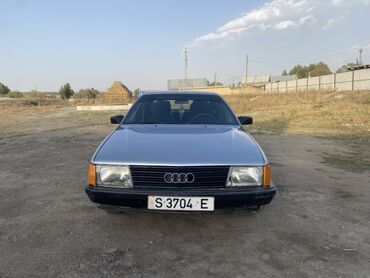 меняю на дом: Audi 100 C3, седан, серебристый цвет. Кузов с классическим клиновидным