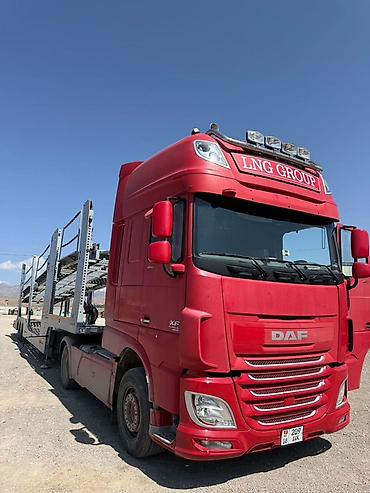 прицеп 10тонн: Автовоз DAF XF с двухъярусным прицепом-лоуадером для перевозки — 1