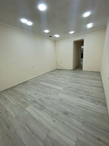 домик с контейнера: Дом, 64 м², 2 комнаты, Агентство недвижимости, Косметический ремонт