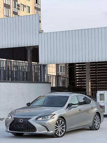 Lexus: Lexus ES: 2020 г., 2.5 л, Вариатор, Гибрид, Седан — 1