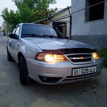 Daewoo: Daewoo Nexia: 2010 г., 1.5 л, Механика, Бензин