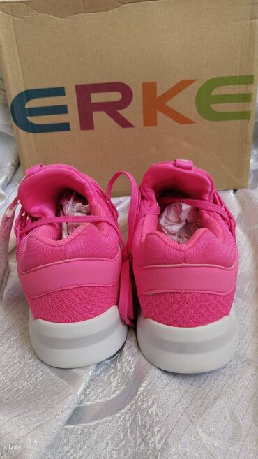 Women's Sneakers and athletic shoes: Очень лёгкиедышащие и качественные кросовки от Ерке в 36-37 размерах — 6