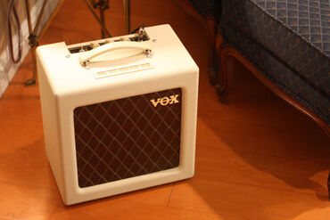 ses ucaldici: Vox AC4TV - Gitar Amfi . Vox AC4TV Tube Guitar Amp Combo - Elektro