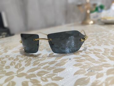 Eynəklər: Eynəklər 3 ceşit qalıb
Yalnız əlaqə saxlanilsin — 7