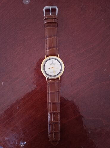 klassik kisi kostyumlari: Qol saatı, Rolex