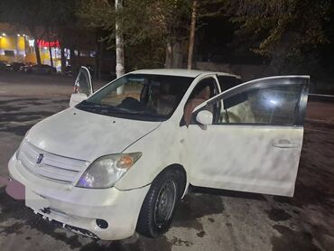 тойота секвая: Toyota ist: 2004 г., Автомат, Бензин, Хетчбек