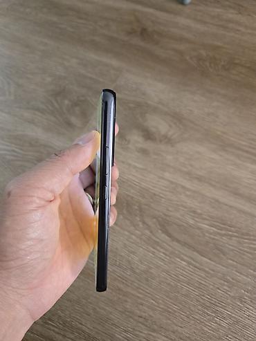 note 2: Samsung Galaxy S22 (чёрный) - Экран 6.1", Dynamic AMOLED 2X, FHD+ — 4