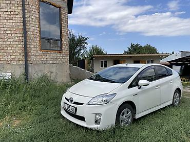 corolla 2018: Toyota Prius: 2011 г., Гибрид, Хэтчбэк — 8