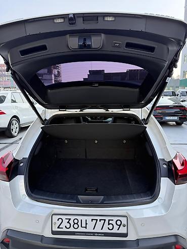 Lexus: Lexus UX: 2019 г., 2 л, Автомат, Кроссовер — 8