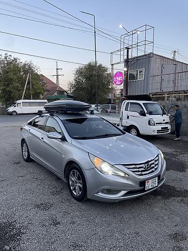 byd e2 2024: Hyundai Sonata: 2010 г., 2 л, Автомат, Газ, Седан — 1
