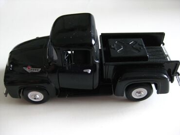 бмв игрушка на пульте управления: Модель масштабная 1:38
ford pickup f 100
Состояние на фото!