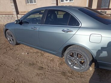 диск на запаску: Honda Accord: 2004 г., 2 л, Механика, Бензин, Седан