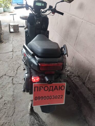 толк сатам: Скутер Tank, 180 куб. см, Бензин