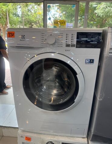 Paltaryuyan maşınlar: Paltaryuyan maşın Electrolux, 6 kq, İşlənmiş, Avtomat