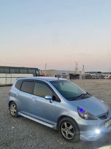 Honda: Honda Fit: 2002 г., 1.3 л, Автомат, Бензин, Хэтчбэк — 1