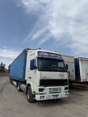 шьем чехлы: Тягач, Volvo, 2000 г., Тентованный