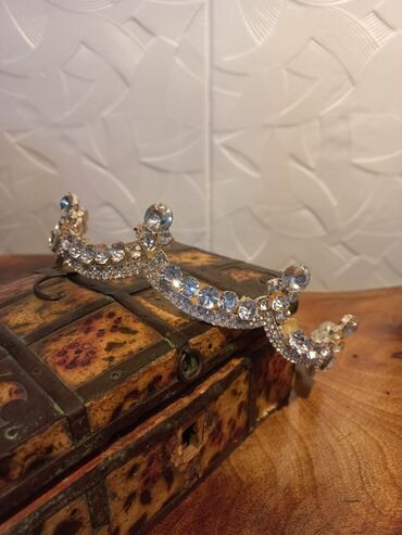 Taclar: Gəlin tacları və saç aksesuarları dəsti cəmi 300 azn - Üç fərqli — 6