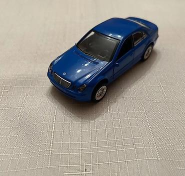 hot mom: Mavi rəngli metal oyuncaq maşın – sedan model - Material: metal — 1