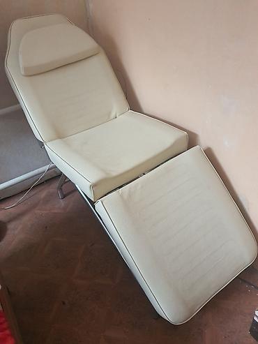 Кушетка косметическая с механической регулировкой положения - Три
