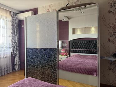 Kupe, 3 qapılı Düz dolab, Qarderob, paltar dolabı