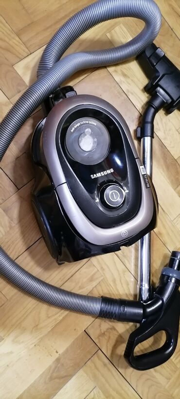 Klasični usisivači: Usisivač SAMSUNG bez kese dobar ispravan kompletan Tih dobro vuče na lalafo.rs — 1 Klasični usisivači: Usisivač SAMSUNG bez kese dobar ispravan kompletan Tih dobro vuče — 1