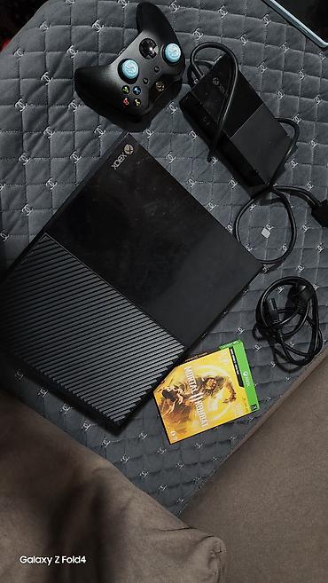 Игровая консоль Xbox One (первая версия, «VCR» дизайн) — комплект