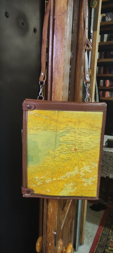 Другие книги и журналы: Планшет офицерский лётный штурманский для карт 
Советский 
2500 — 9