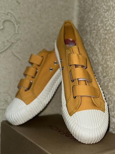 Другая женская обувь: Женская обувь — подборка стильных моделей 1) Белые текстильные — 10