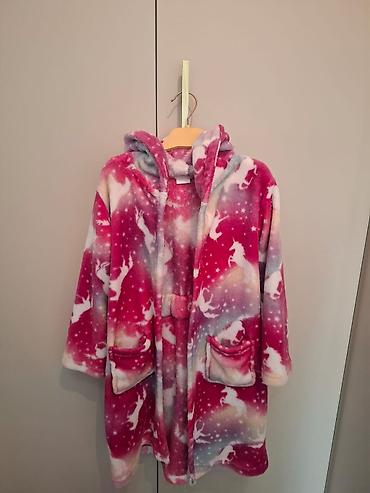 Продаю детские вещи б/у но,в очень хорошем состоянии. Куртка на 7.8 at lalafo.kg Продаю детские вещи б/у но,в очень хорошем состоянии. Куртка на 7.8
