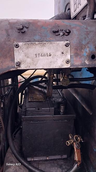 kənd təsərrufatı maşınları: Universaldı ön yükləyici və arxa ekskavator qurğulu traktor - Ön — 8