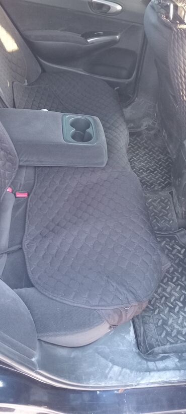 или меняю на дом: Honda Civic: 2007 г., 1.8 л, Автомат, Бензин, Седан