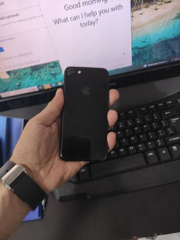 işdenmiş telefonlar: IPhone 7, 128 GB, Qara