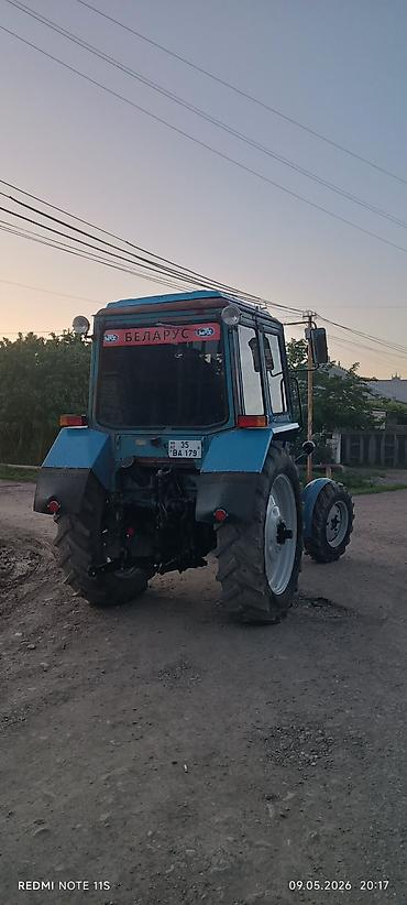 ford transit kreditlə: Belarus MTZ traktoru – mavi rəng, qabaq təkər dartısı (4x4), kabinli — 10