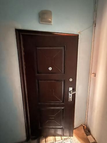 Qapılar və aksessuarlar: Navastroyka qapısı ölçü 205x95. Mexanizm işləmir. Sadəcə yuxarıdan — 1