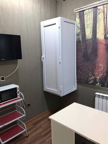 Digər kommersiya daşınmaz əmlakı: Nizami metrosunun yaxınlığında yerləşən 127 kv sahəsi olan təmirli — 21