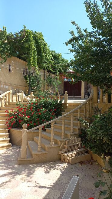 Həyət evləri və villaların satışı: Qaraçuxur qəs. 8 otaq, 220 kv. m, Kredit var, Orta təmir — 13