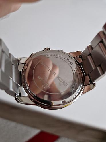 Ručni satovi: Michael Kors muški ručni sat – model MK-8280 - Kućište i narukvica od — 3