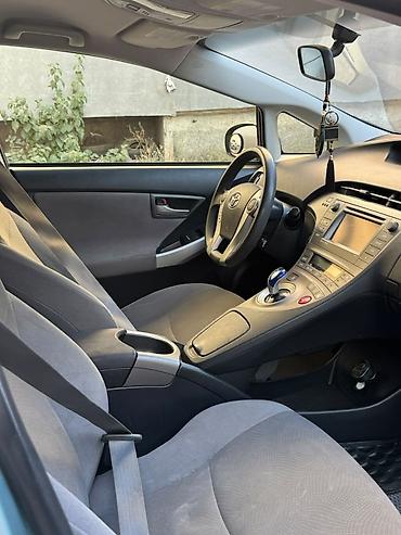 corolla s: Toyota Prius: 2014 г., 1.8 л, Автомат, Гибрид, Хэтчбэк — 2
