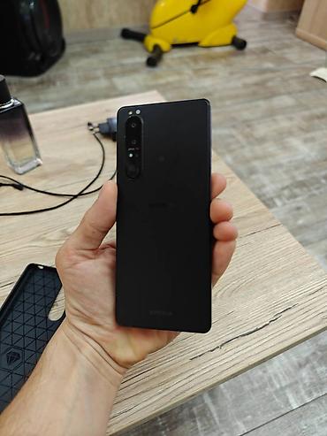 note 3: Sony Xperia 1 III, Б/у, 256 ГБ, цвет - Черный, 1 SIM — 2