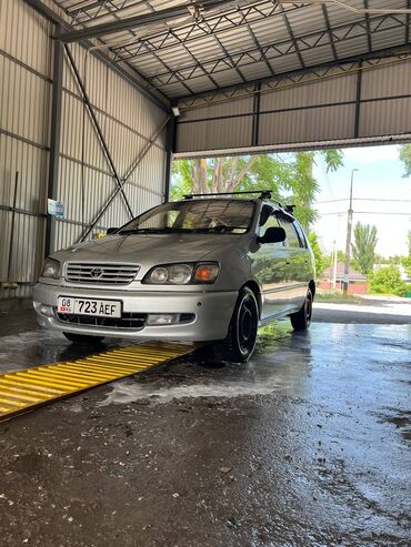 продаю или меняю с доплатой мне: Toyota Ipsum: 1996 г., 2 л, Автомат, Бензин, Внедорожник