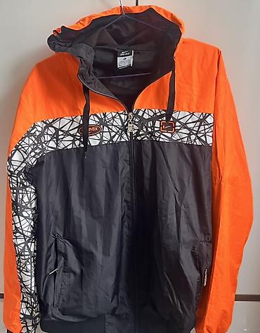 Kurtkalar: Nike Dri-FIT “Air Max” kapüşonlu yüngül jaket - Ölçü: XL (etiketdə — 1