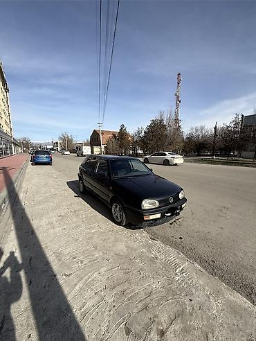 Volkswagen: Volkswagen Golf: 1992 г., 1.8 л, Механика, Бензин, Хэтчбэк — 2